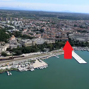 Apartment Arena, Pula